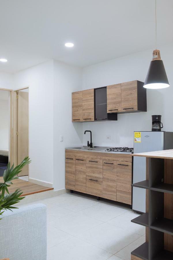 Apartamento Lleras Apartment Medellin Bagian luar foto